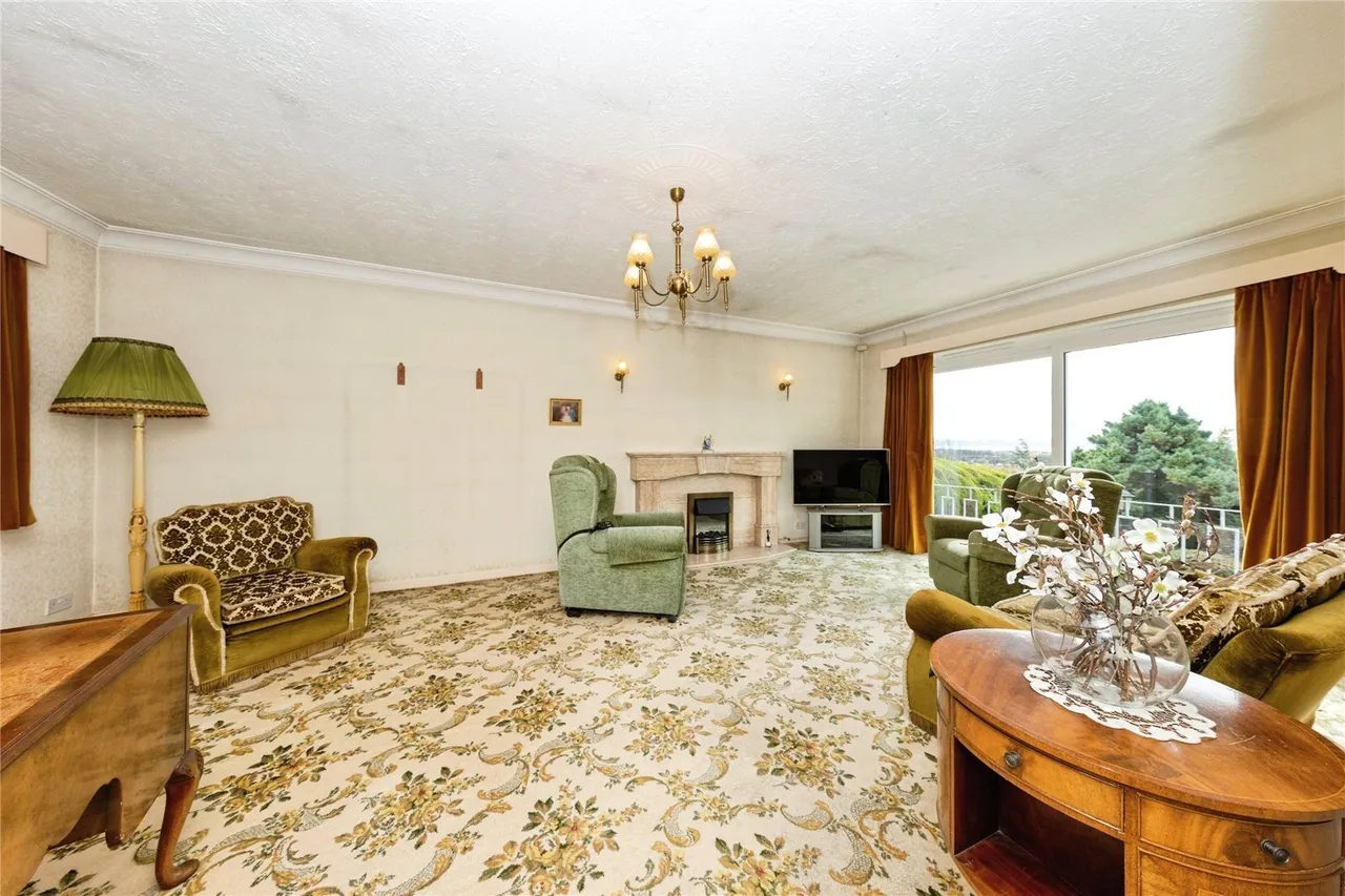 Cwmbach Road, Llanelli, SA15, photo 4