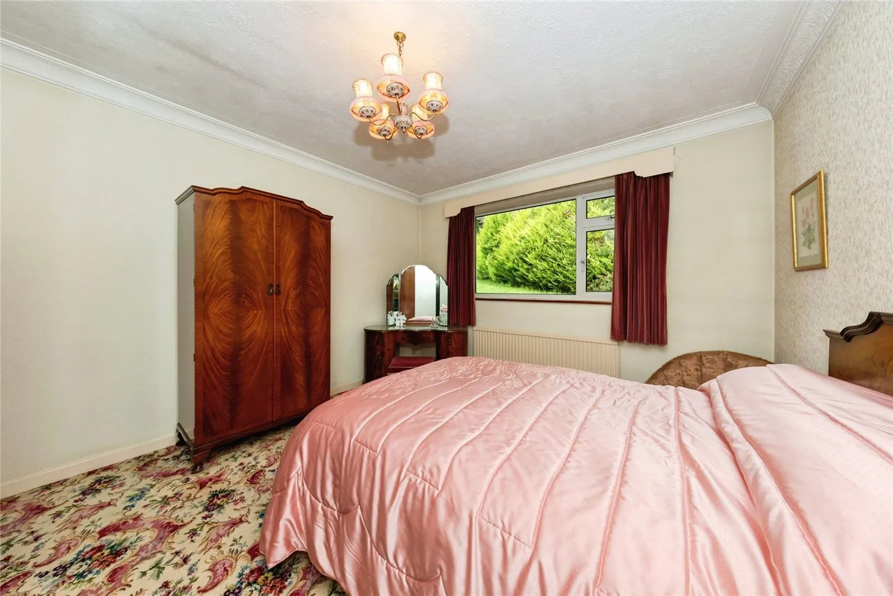 Cwmbach Road, Llanelli, SA15, photo 22