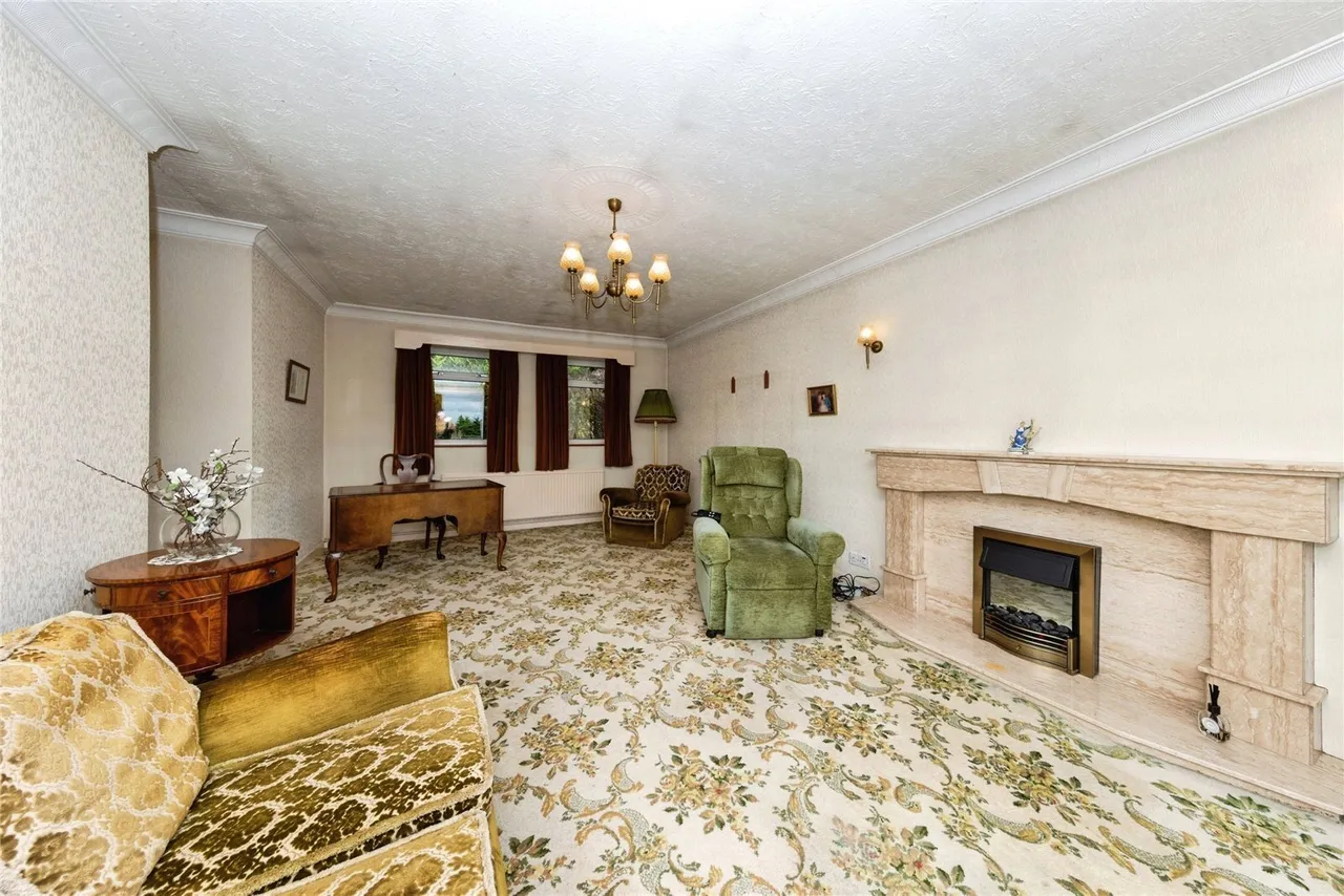 Cwmbach Road, Llanelli, SA15, photo 16