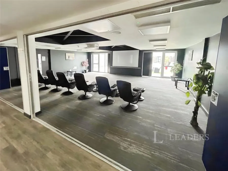 Dumfries Street, Luton, LU1, photo 11