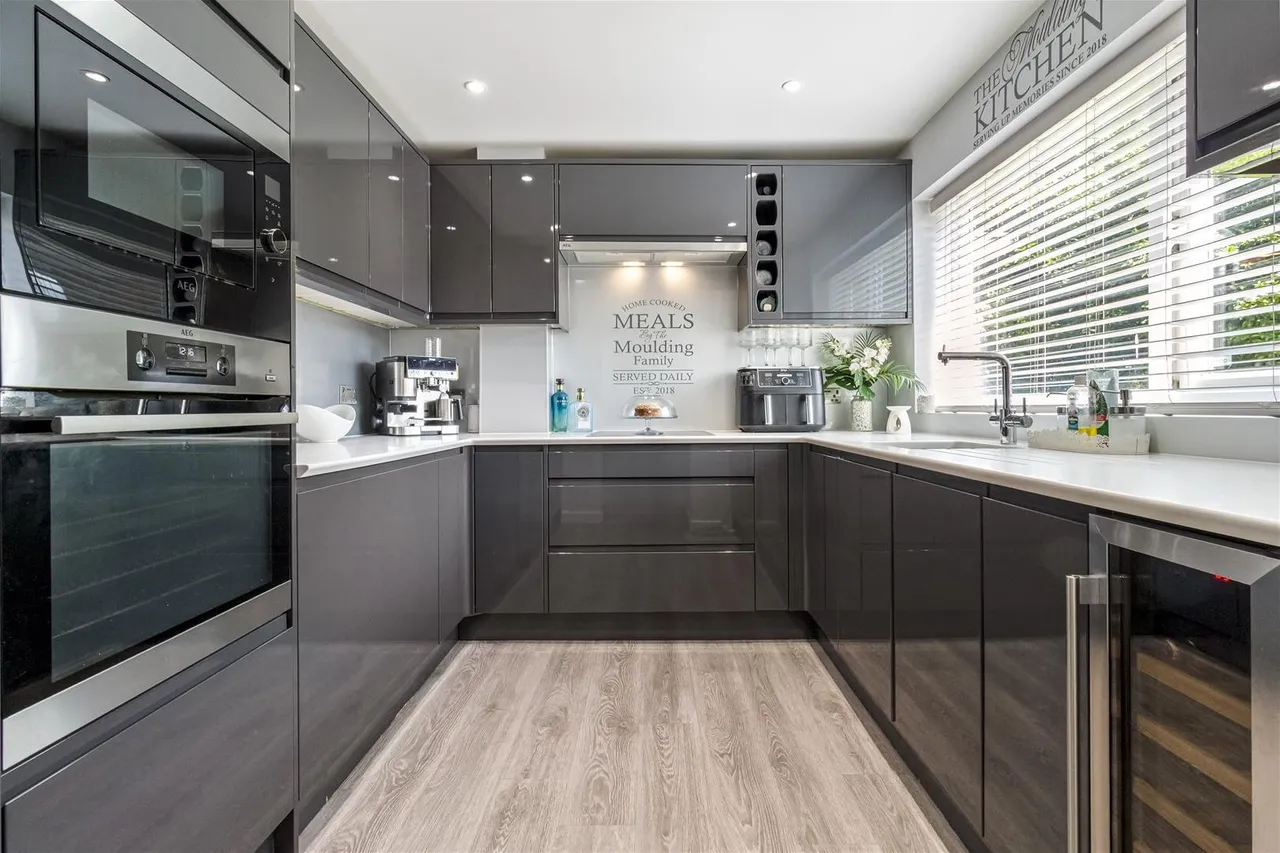 Timber Close, Worthing, photo 8