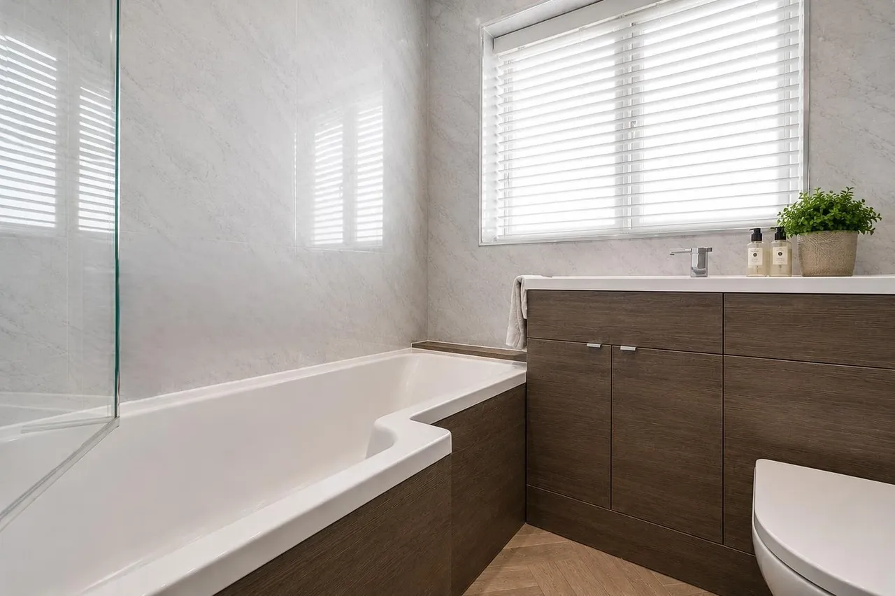 Timber Close, Worthing, photo 12