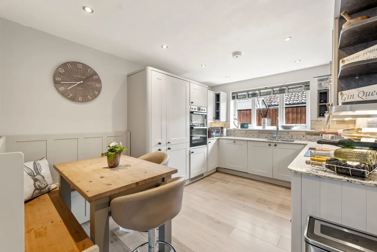 Southwell Road, Kirklington, photo 13