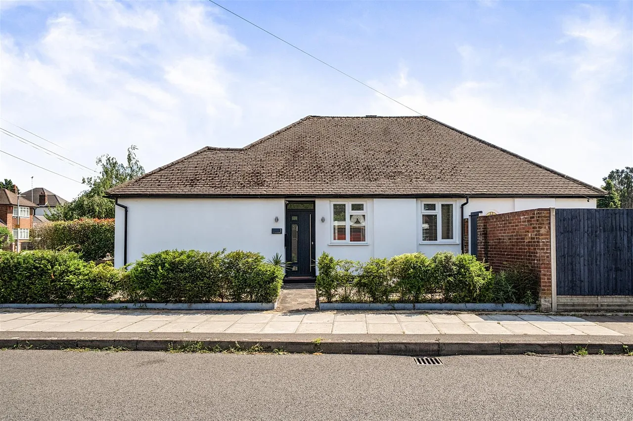 Blaydon Close, Ruislip, HA4 8AD, photo 17
