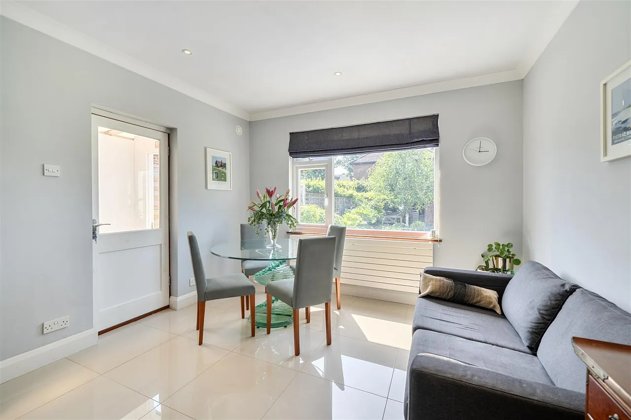 Blaydon Close, Ruislip, HA4 8AD, photo 5