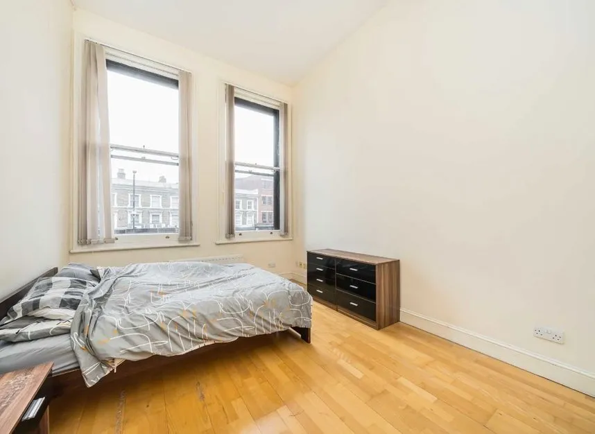 City Road, EC1V, photo 5