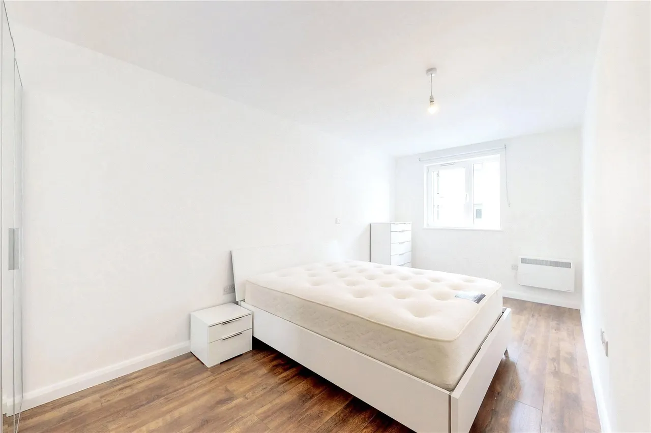 Lyons Way, Slough, SL2, photo 6
