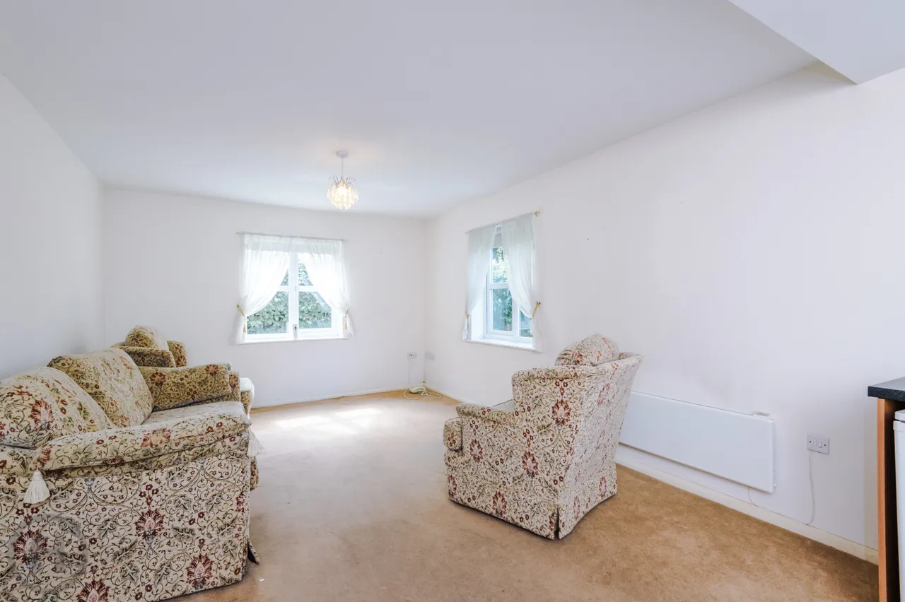 Apartment 1, 2 Thorncroft Avenue, Astley, Manchester, M29 7TA, photo 2
