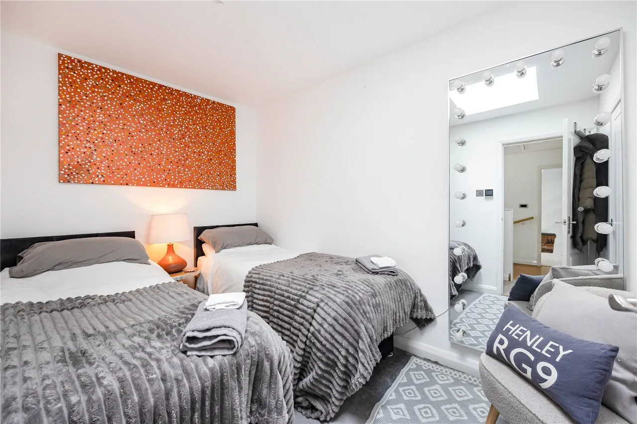 Greys Road, Henley-on-Thames, RG9, photo 18
