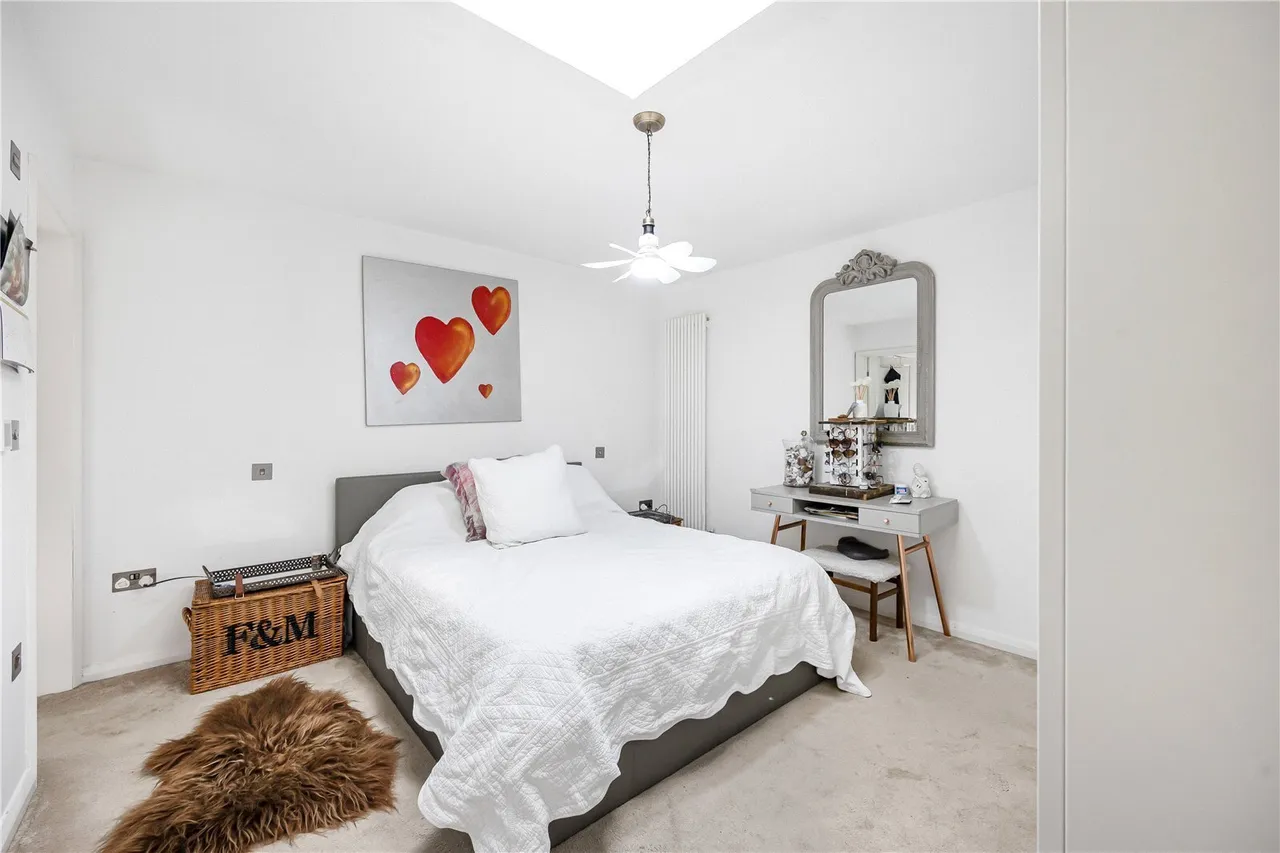 Greys Road, Henley-on-Thames, RG9, photo 17