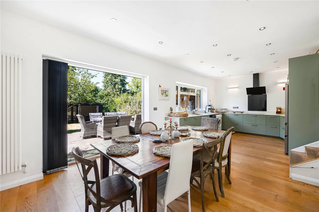 Greys Road, Henley-on-Thames, RG9, photo 2
