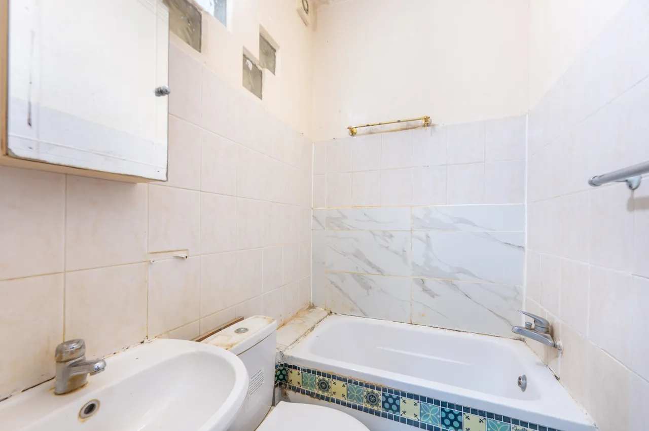 20a Belton Road, London, photo 4