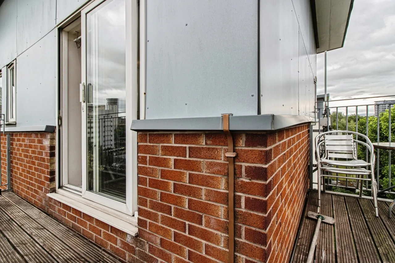 Elmira Way, Salford, Greater Manchester, M5, photo 11