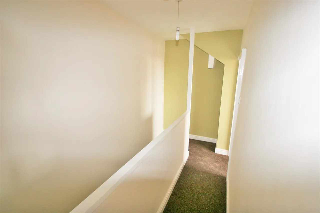 Kelsall Place, Hyde Park, LS6, photo 10