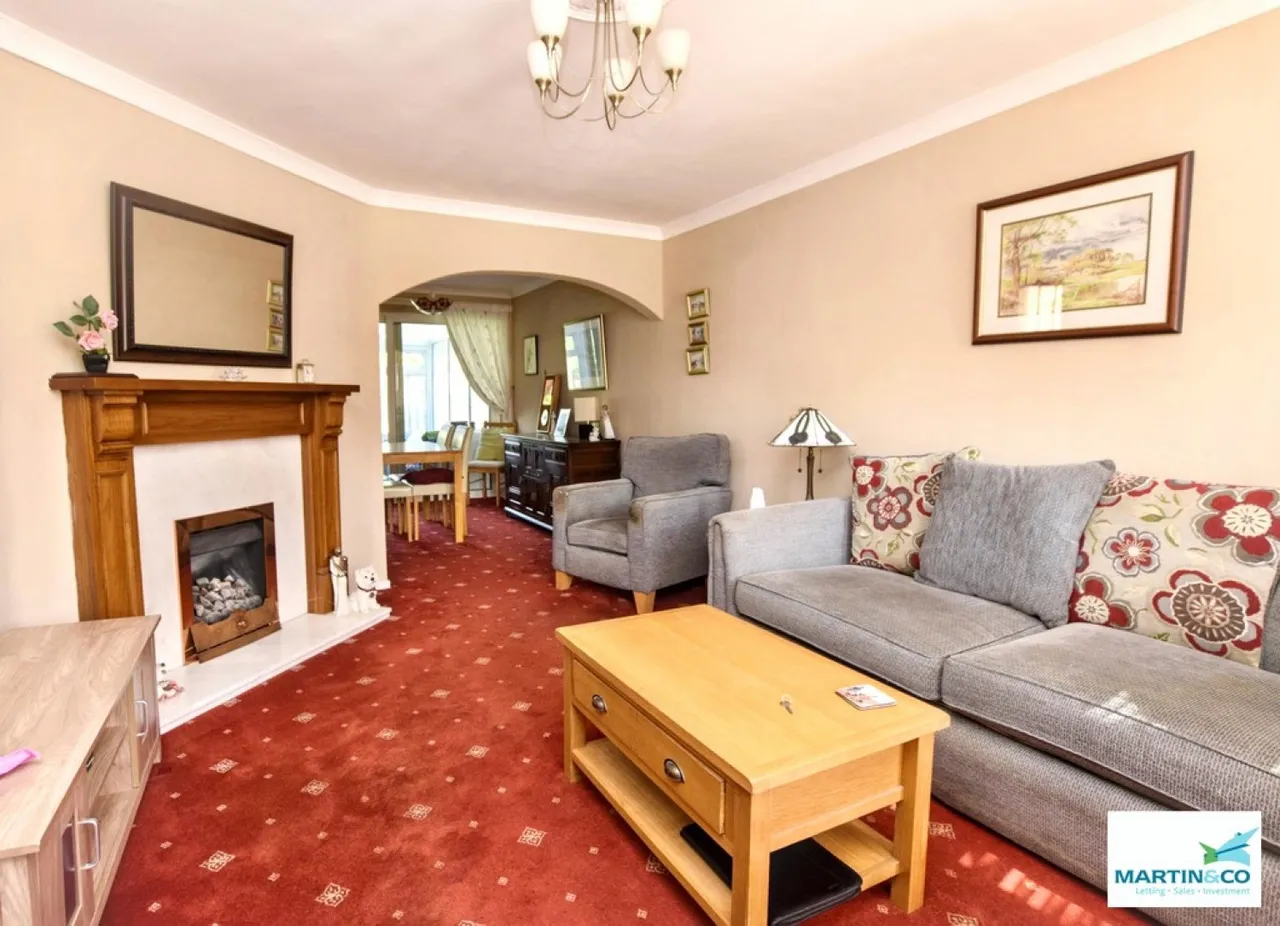 Glenbarr Drive, Hinckley, photo 5