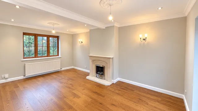 Squirrels Heath Lane, RM11, photo 5