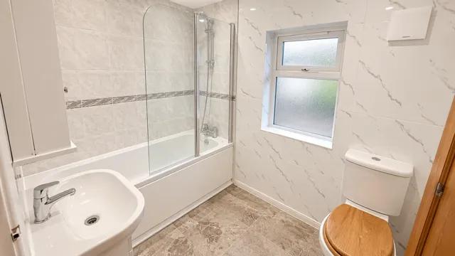 Squirrels Heath Lane, RM11, photo 15