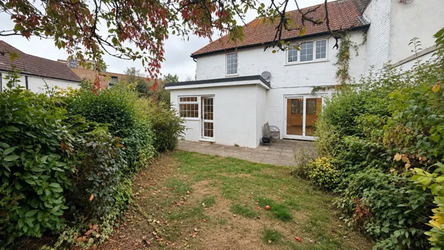 Squirrels Heath Lane, RM11, photo 18