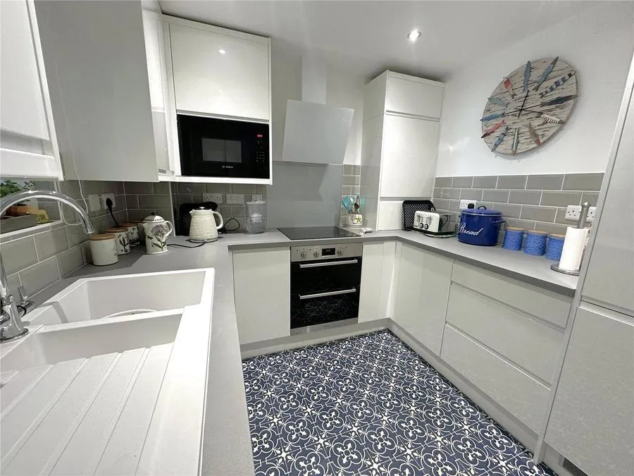 San Juan Court, Eastbourne, BN23, photo 3