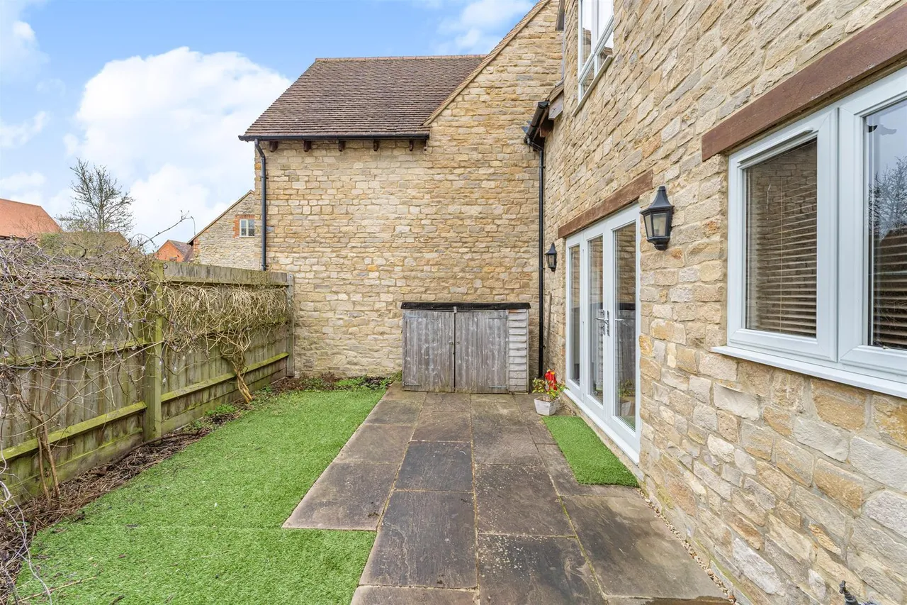 Moorhen Close, Marsh Gibbon, OX27, photo 10