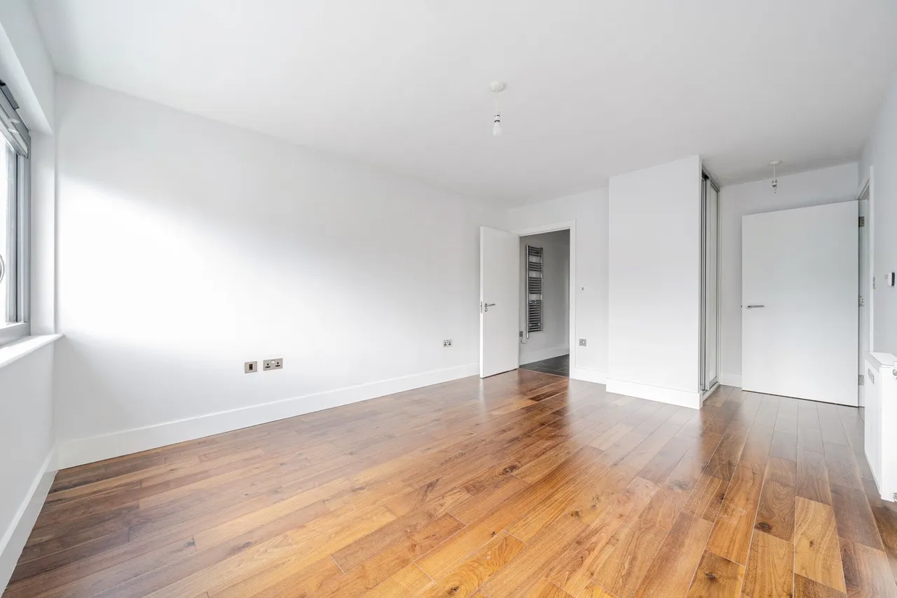 Lambarde Square, SE10, photo 13