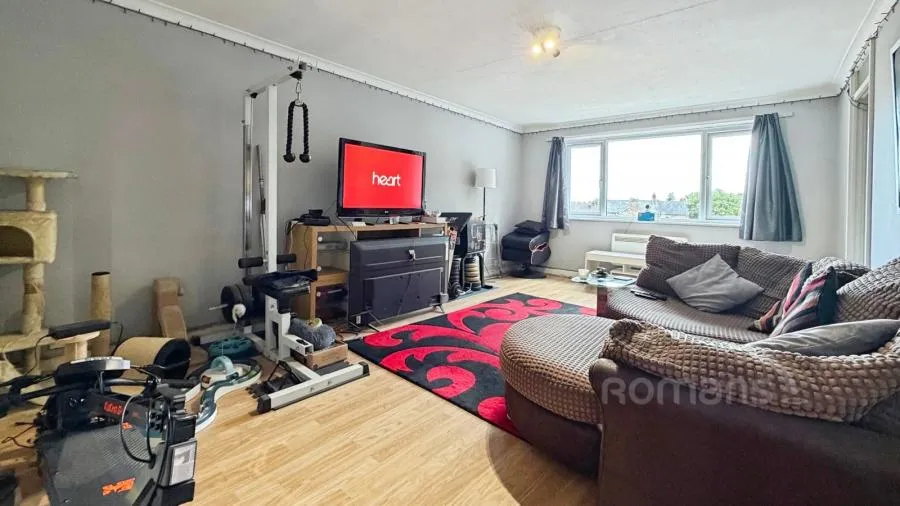 Victoria Road, Aldershot, GU11, photo 7