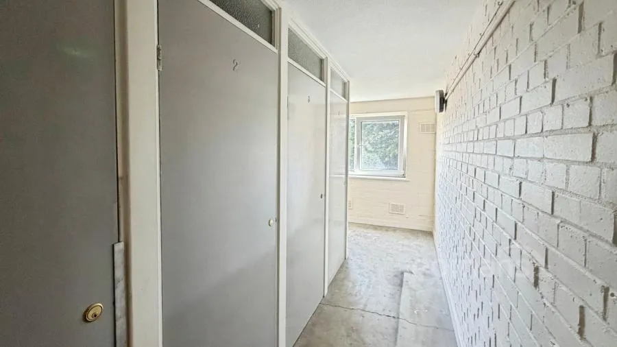 Victoria Road, Aldershot, GU11, photo 8