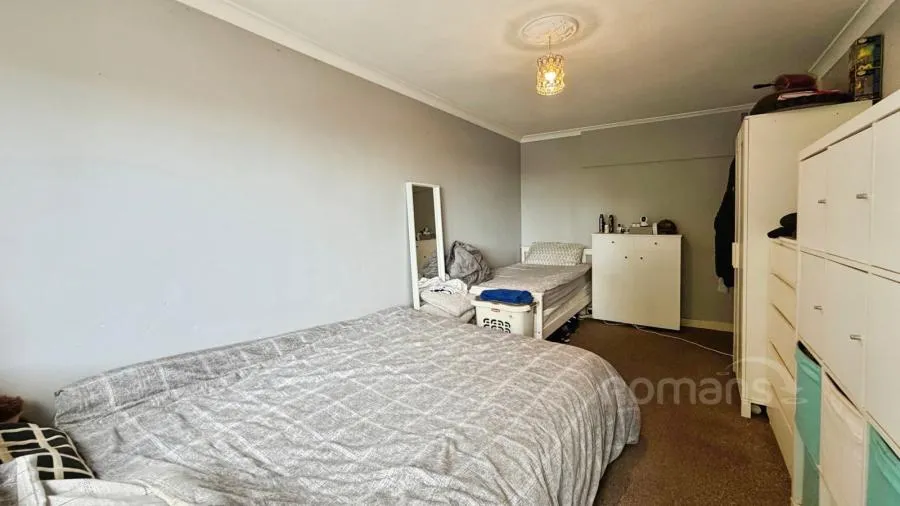 Victoria Road, Aldershot, GU11, photo 5