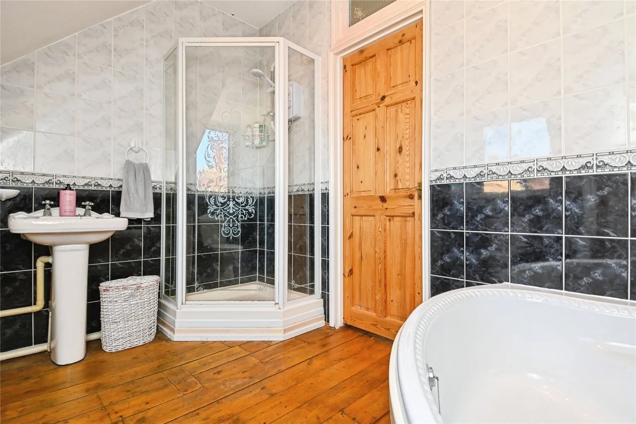 Arnold Road, Clacton-on-Sea, Essex, CO15, photo 26