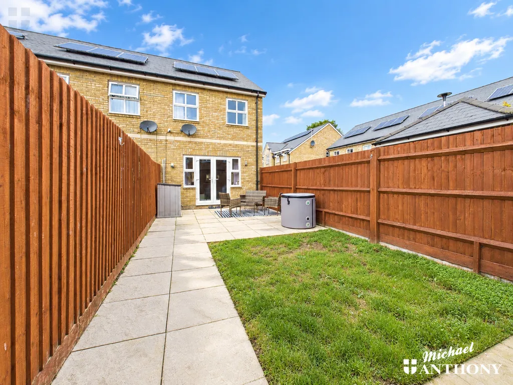 Timms Close, Aylesbury, HP20, photo 12