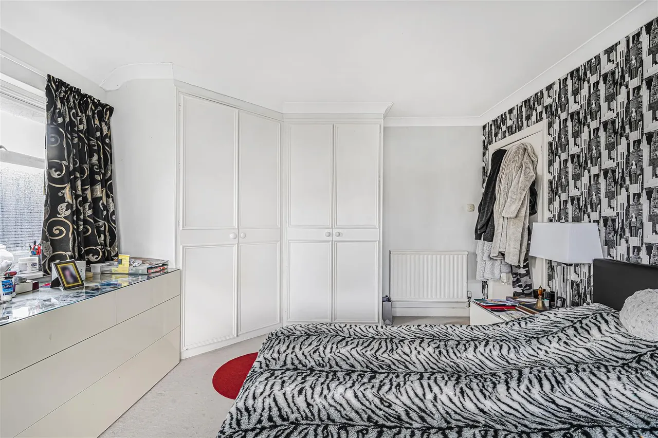 Tudor Close, Seaford, photo 13