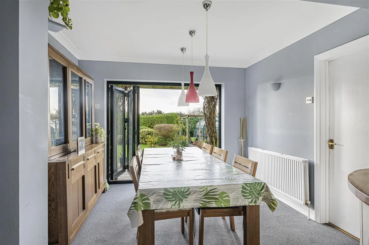 Tudor Close, Seaford, photo 9