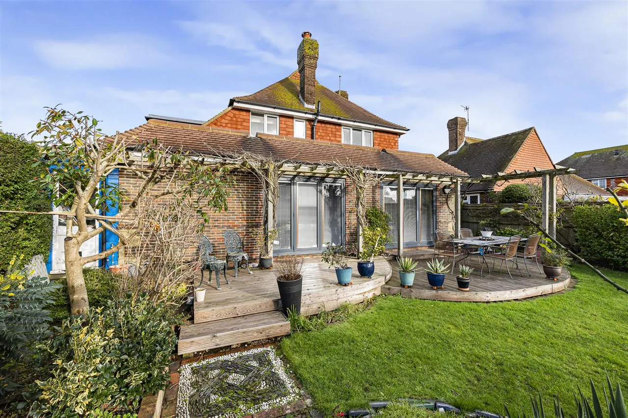 Tudor Close, Seaford, photo 30
