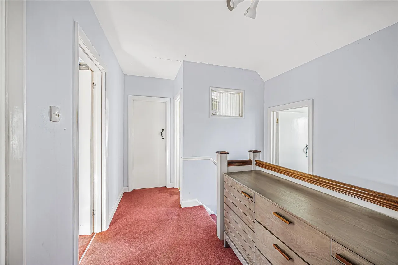 Tudor Close, Seaford, photo 20