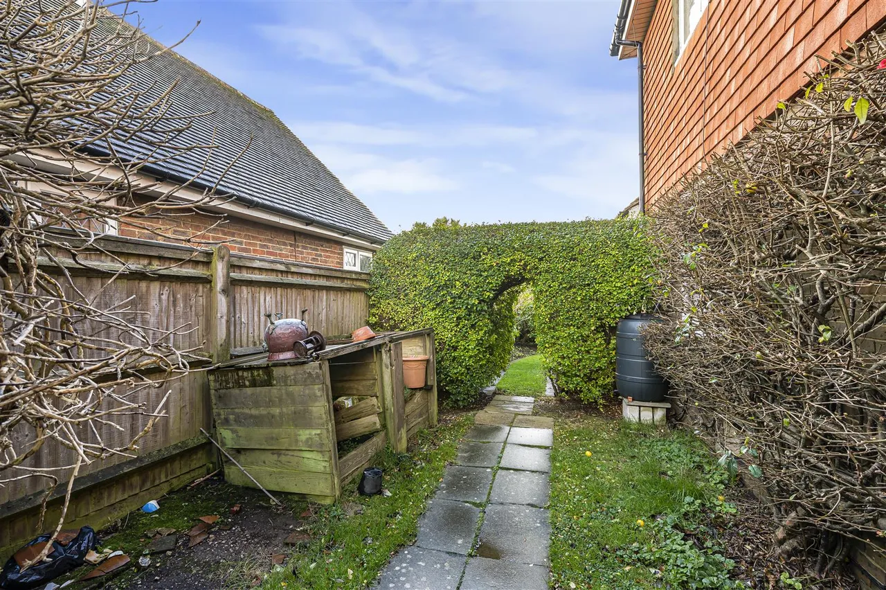 Tudor Close, Seaford, photo 26