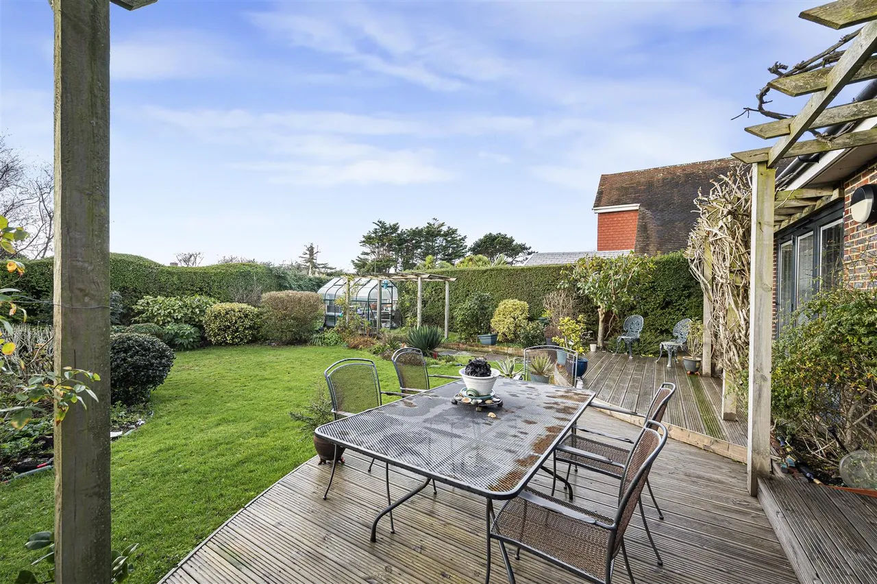 Tudor Close, Seaford, photo 28