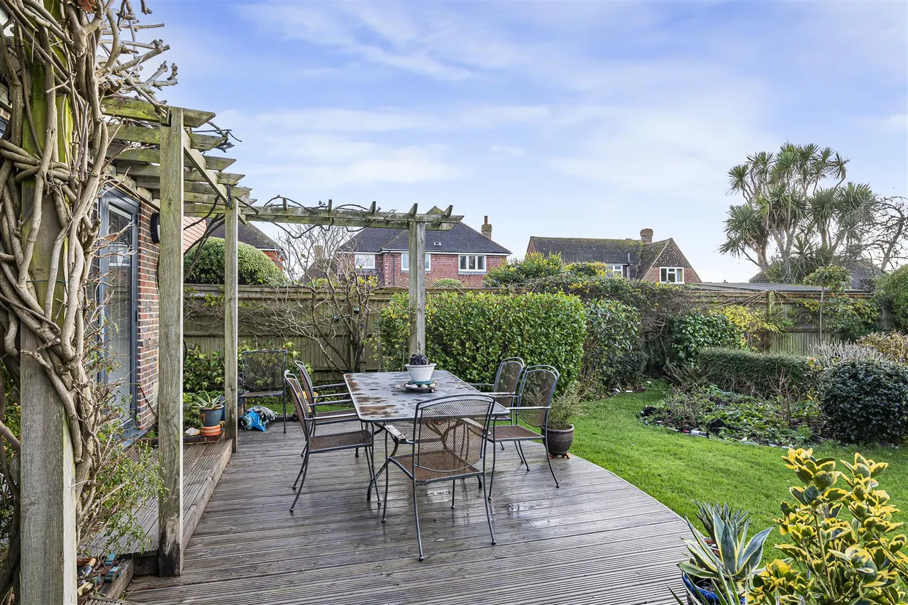 Tudor Close, Seaford, photo 27