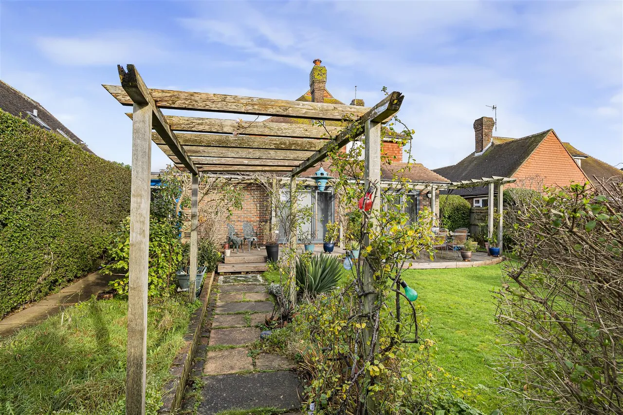 Tudor Close, Seaford, photo 29