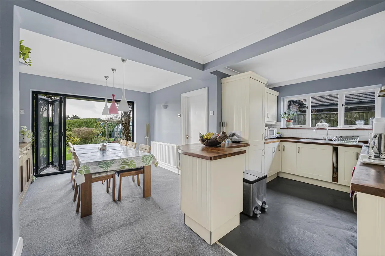 Tudor Close, Seaford, photo 3