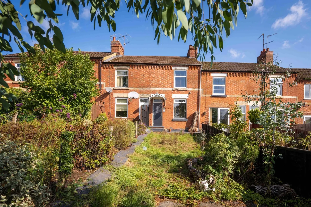 2 bed house for sale, Coronation Avenue, Kettering, NN14