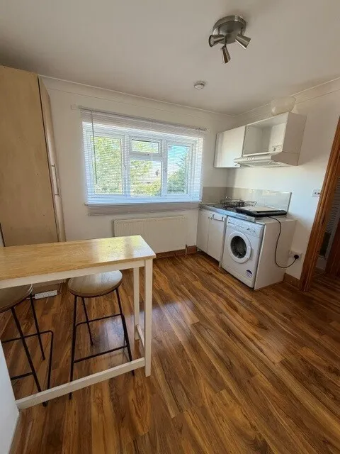 Hoylake Road, London, W3, photo 5