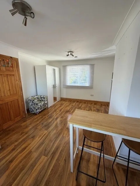 Hoylake Road, London, W3, photo 3