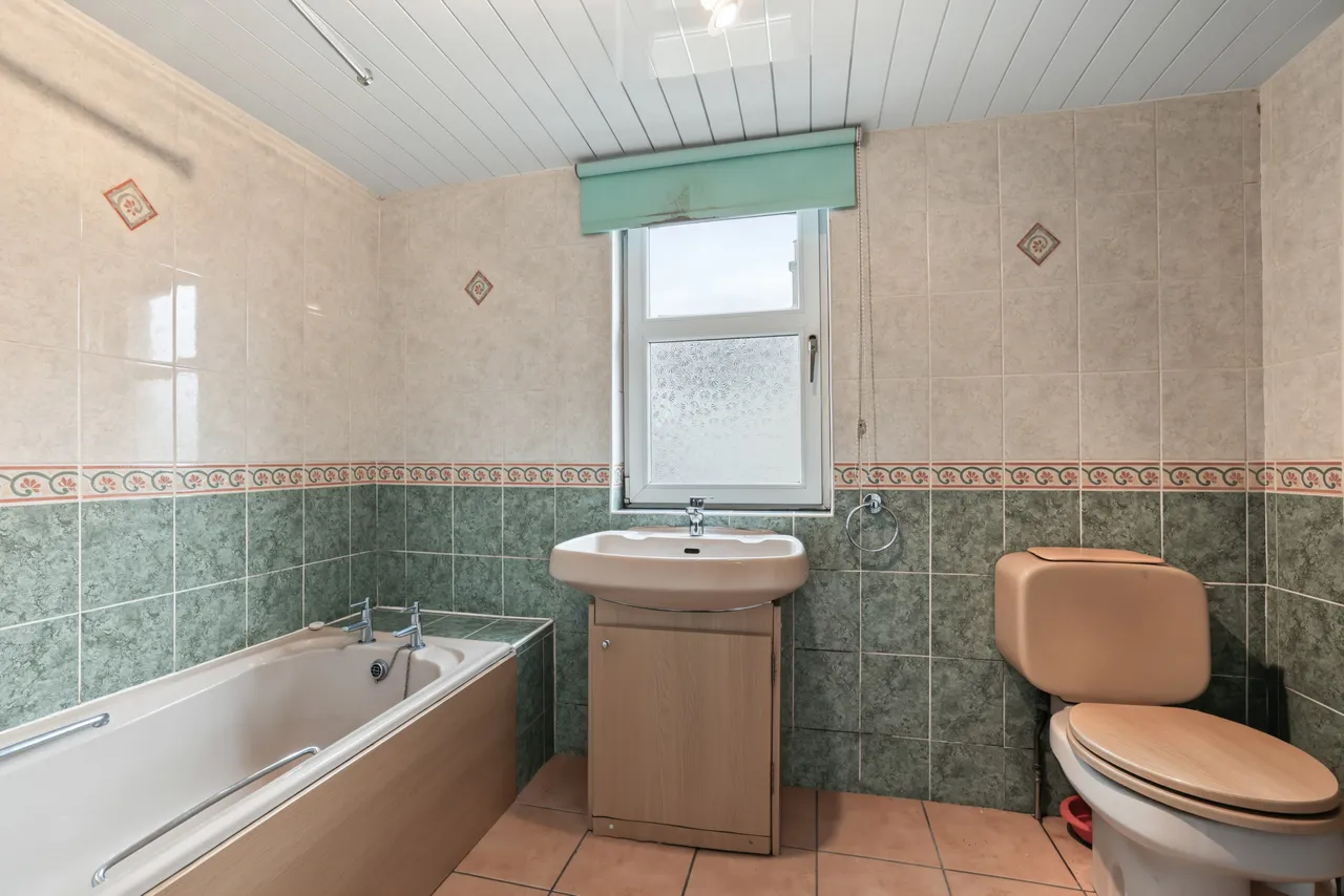 Dumbarton Road, Scotstoun, G14, photo 24