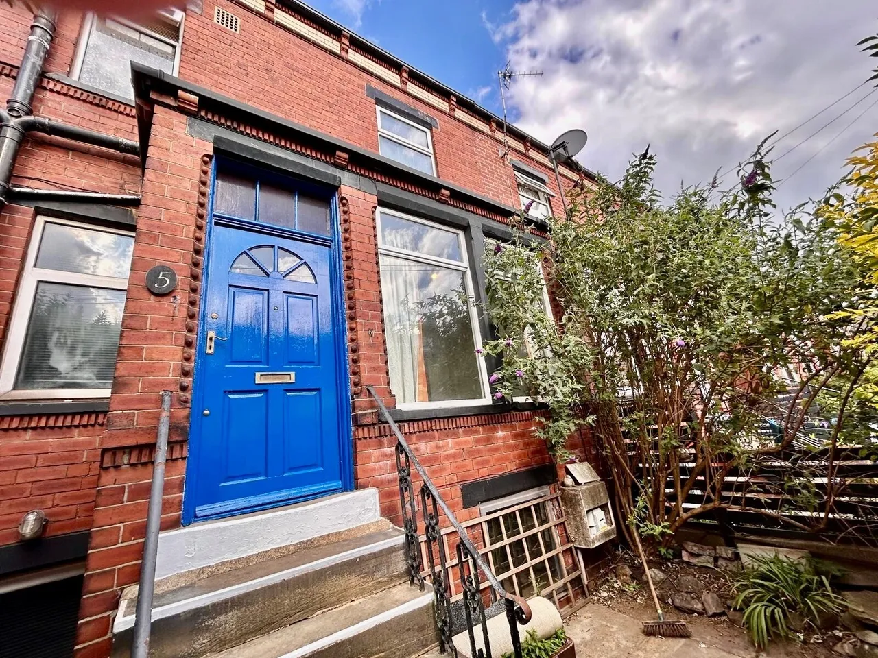 2 bed house to rent — Mayville Street, LEEDS