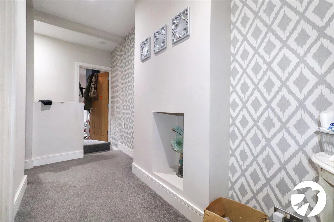 Willis Road, DA8, photo 15