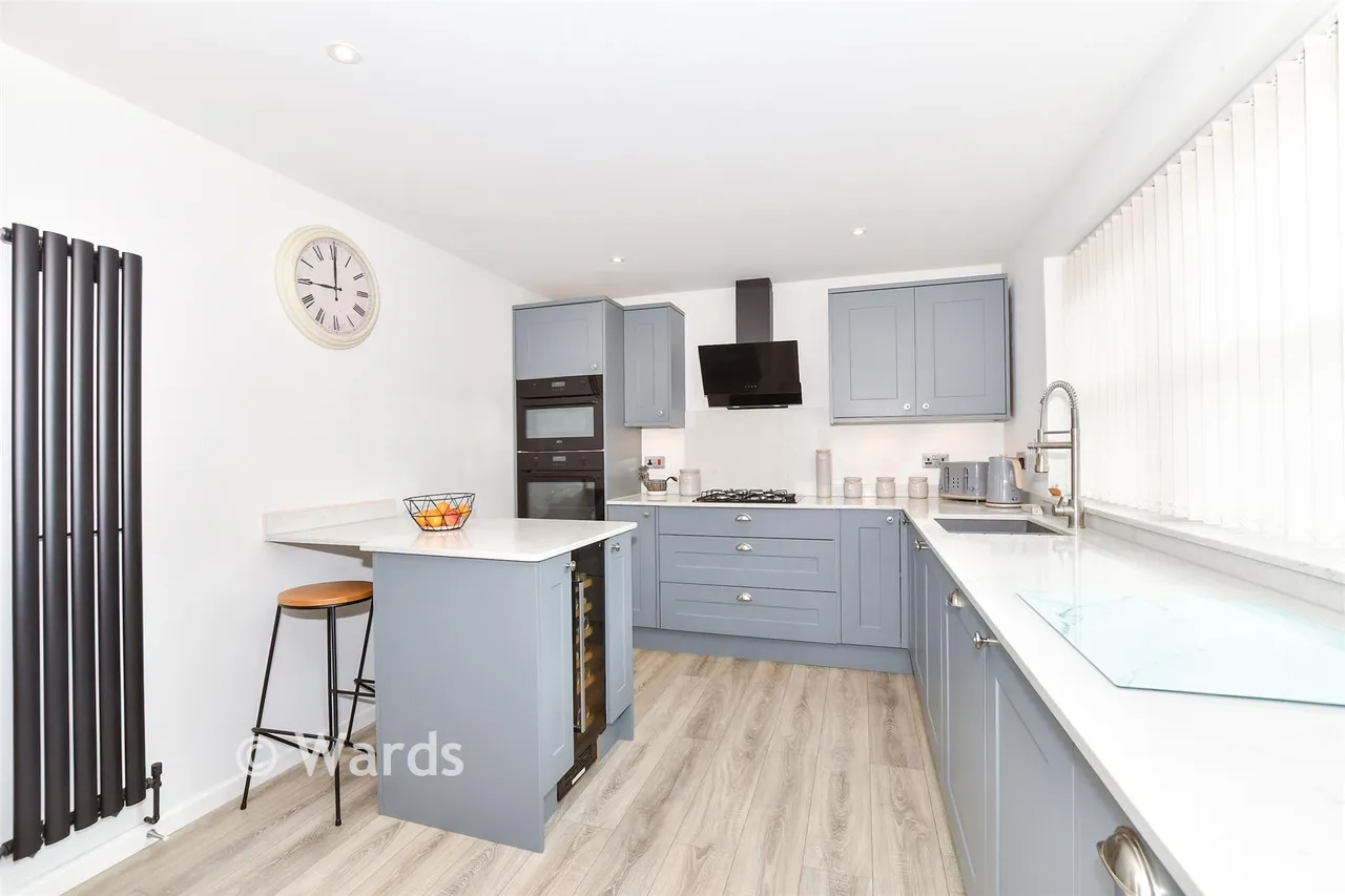 Crabtree Close, Kings Hill, ME19, photo 5