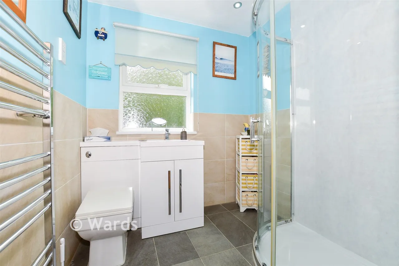 Crabtree Close, Kings Hill, ME19, photo 13