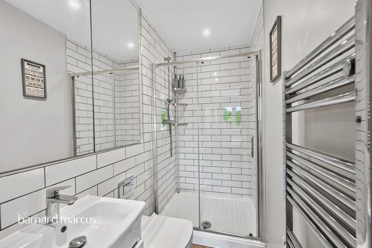 Park Road, Feltham, TW13, photo 12