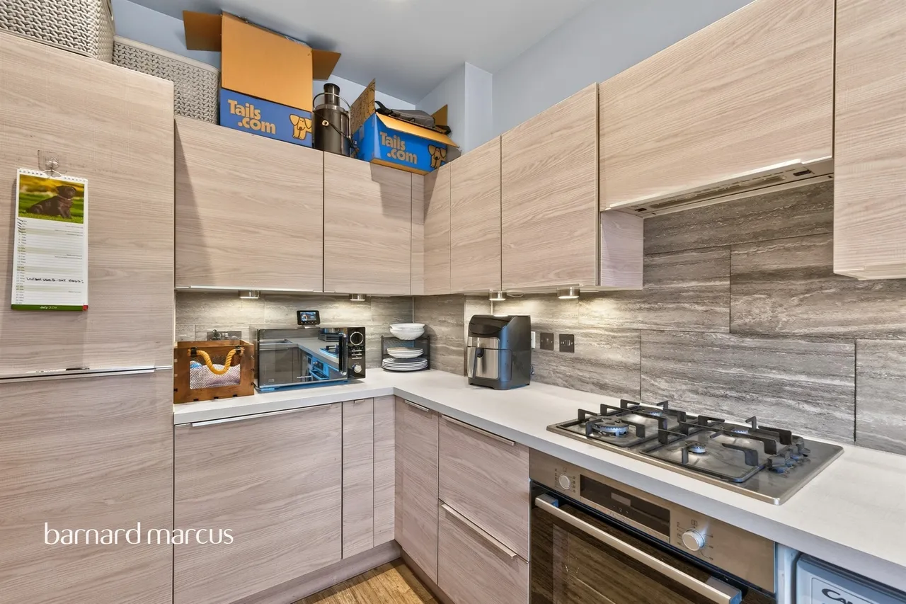 Park Road, Feltham, TW13, photo 6