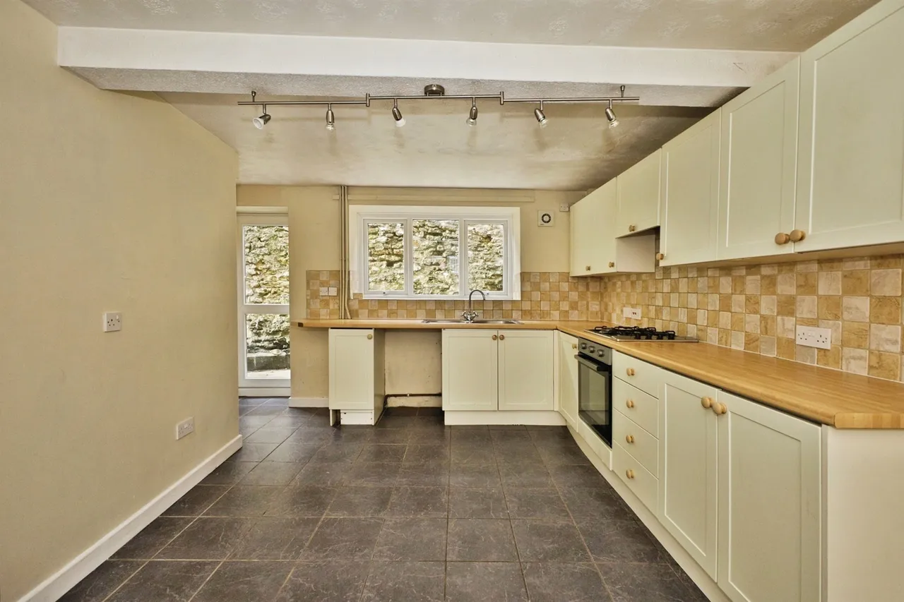 Hermitage Street, Crewkerne, TA18, photo 3